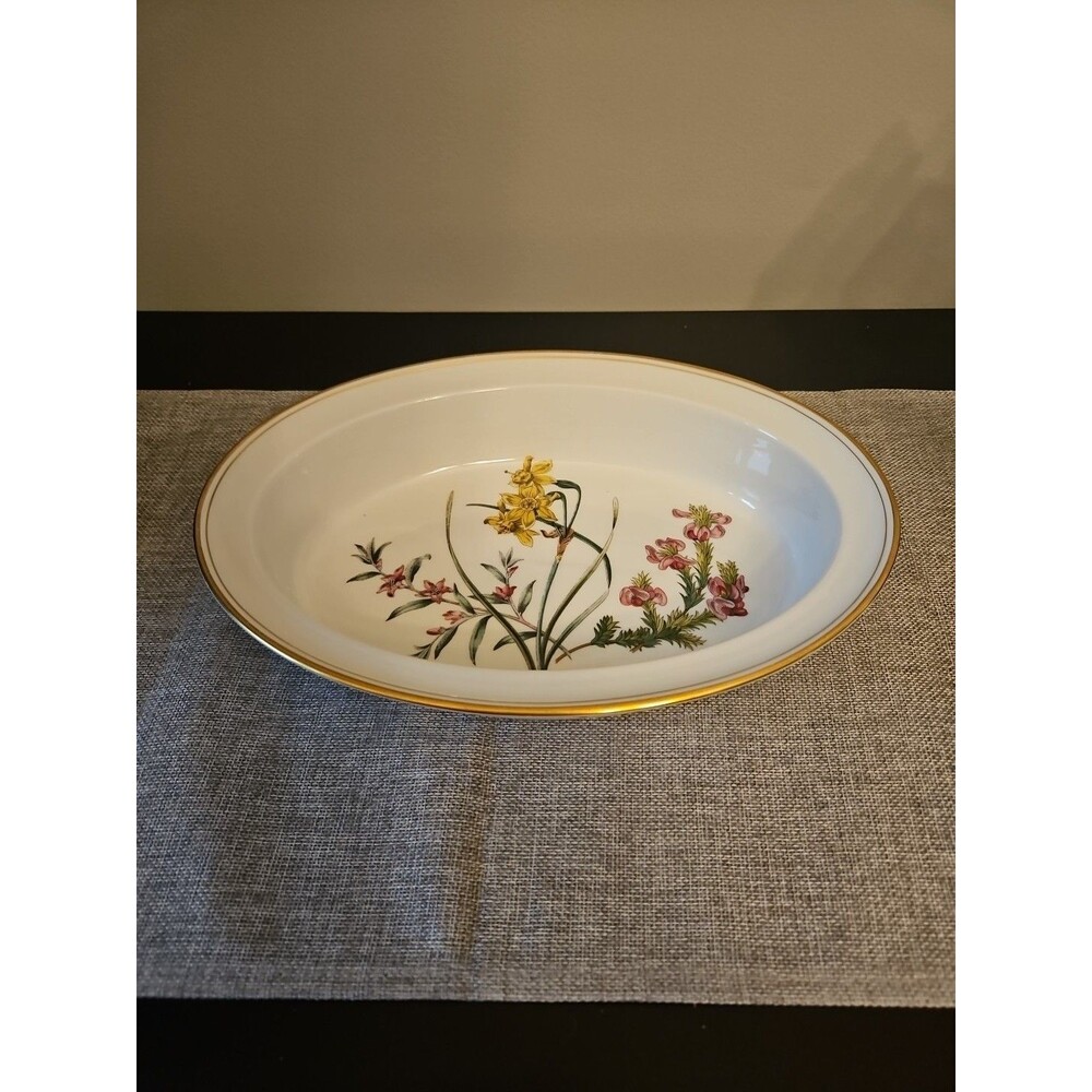 Spode Stafford Flowers 11" Oven To Table Oval Baker